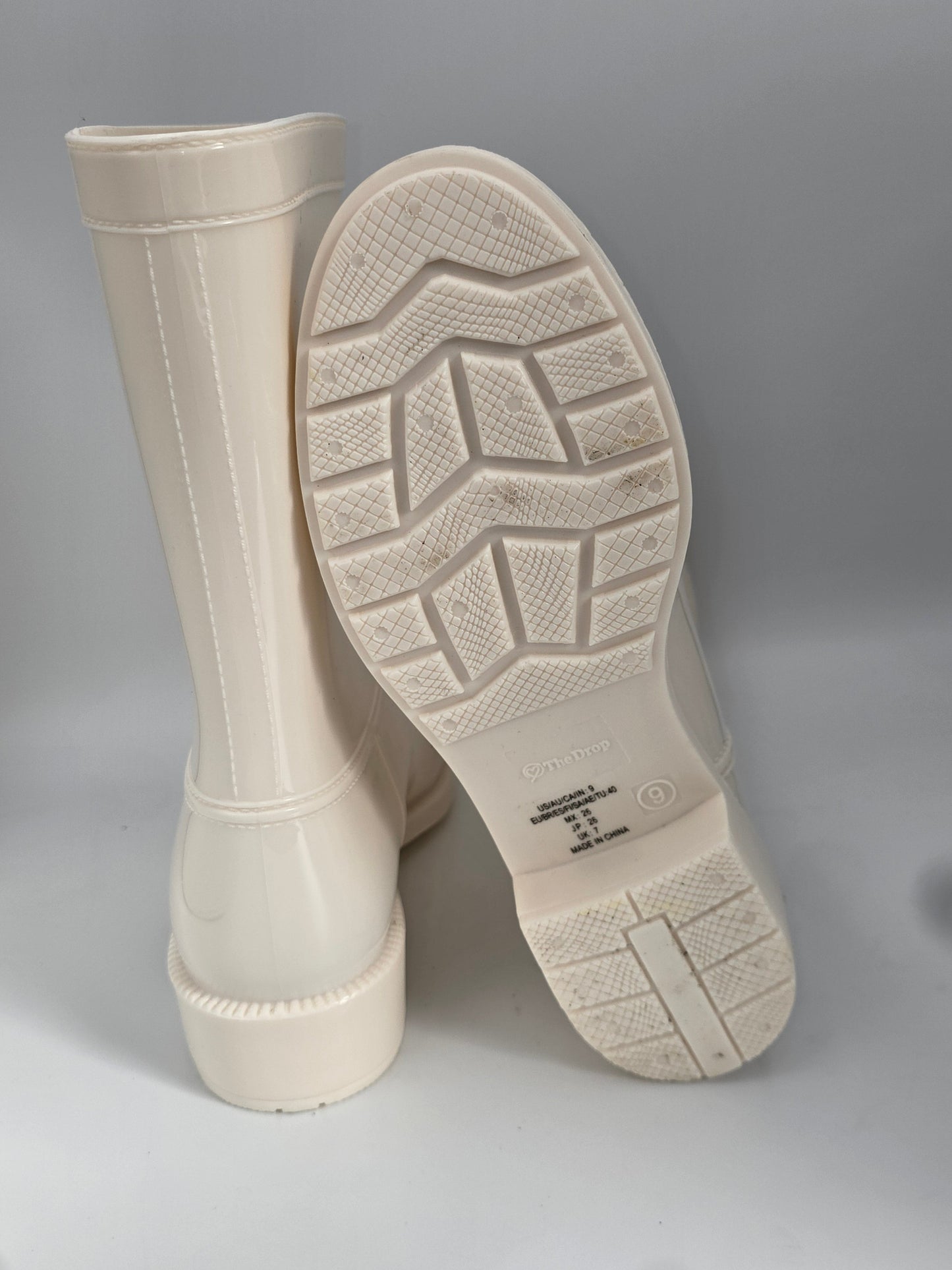 THE DROP Damen Gummistiefel Beige – Regenstiefel Mid Boots (Gr.40)