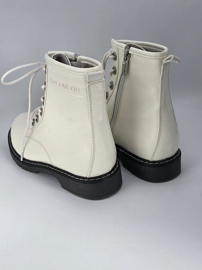TOM TAILOR Damen Boots Offwhite – Schnürstiefeletten mit Profilsohle (Gr.39)