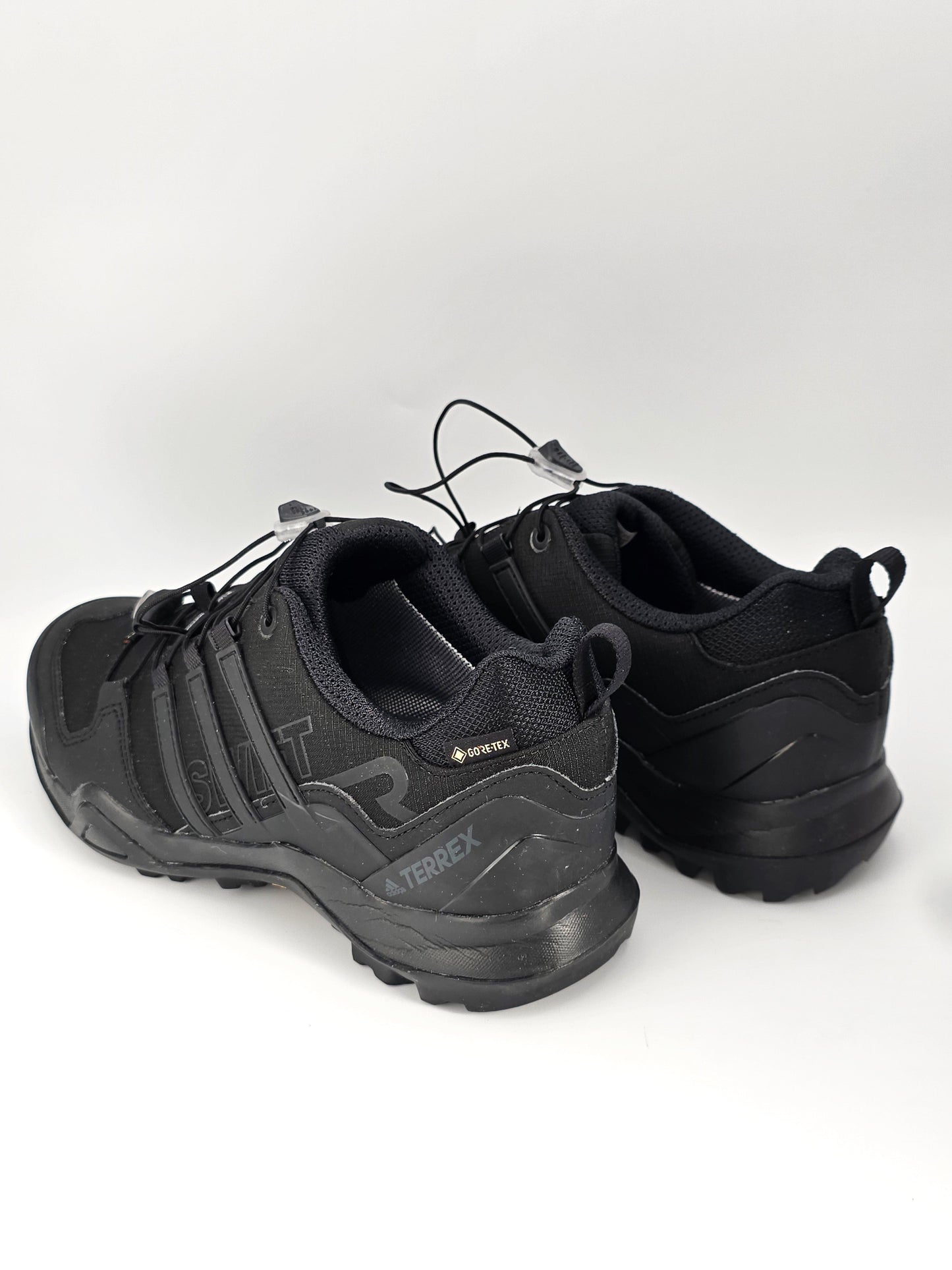 Adidas Outdoor Sneaker Schwarz Gore-Tex – Wasserdicht Wanderschuhe (Gr. 40,5)