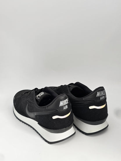 NIKE Damen Sneaker Schwarz – Air Running Schuhe Retro Style (Gr.38)