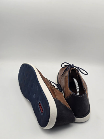 Braune und schwarze Herrenschuhe mit Gummisohle, Mode, nachhaltige Schuhe