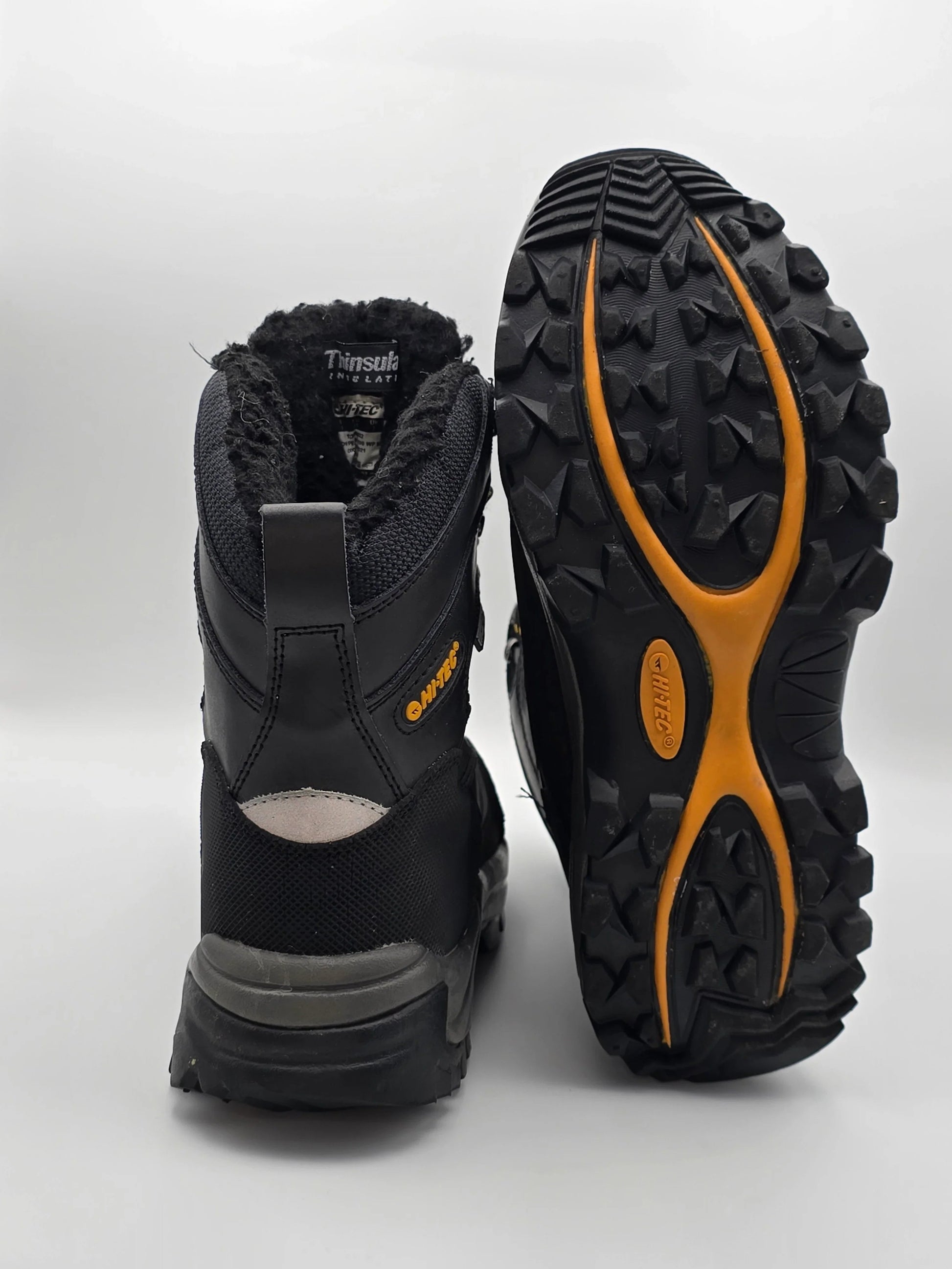 Schwarze Herren-Wanderschuhe mit Profilsohle, Winterfutter, Outdoor-Stiefel, Nahaufnahme