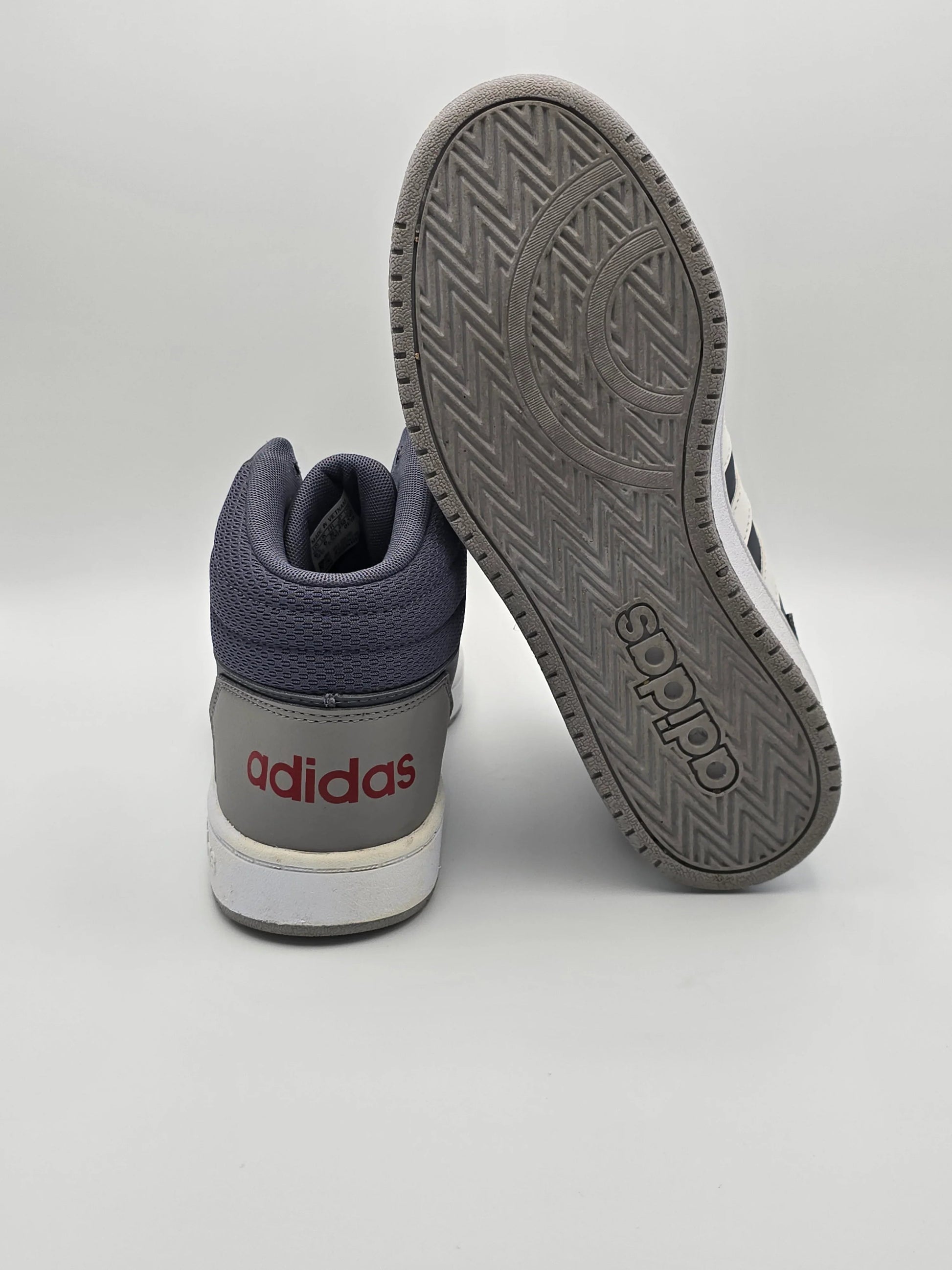 Adidas Sneaker grau-weiß, bequemer Freizeitschuh mit Branding, moderner Streetstyle