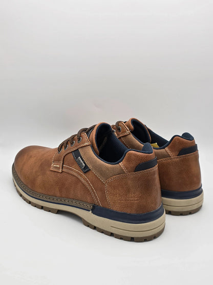 Braune Herrenschuhe aus Leder mit Profilsohle, sportlich-robustes Design, Mode für Herren