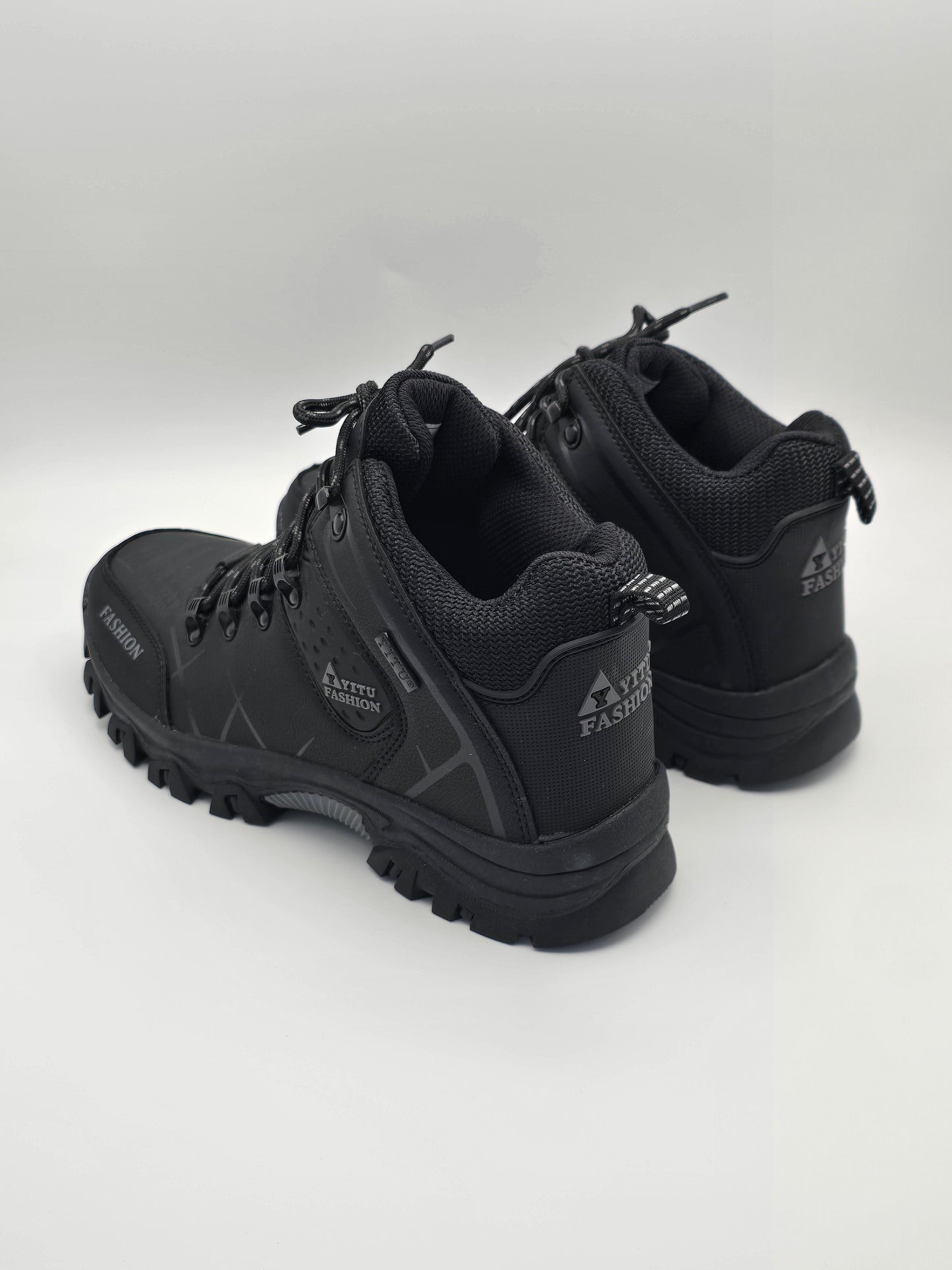 Outdoor / Trekking Schuhe leicht & robust (Gr.39)