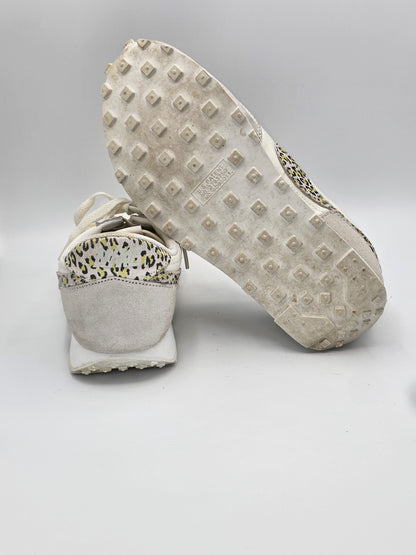 Nike Sneaker Beige Leo – Damen Retro Schuhe (Gr. 39)