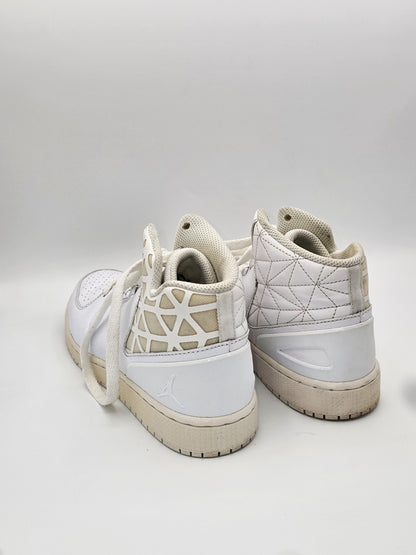 Nike High-Top Sneaker Weiß – Damen Schuhe (Gr. 38)