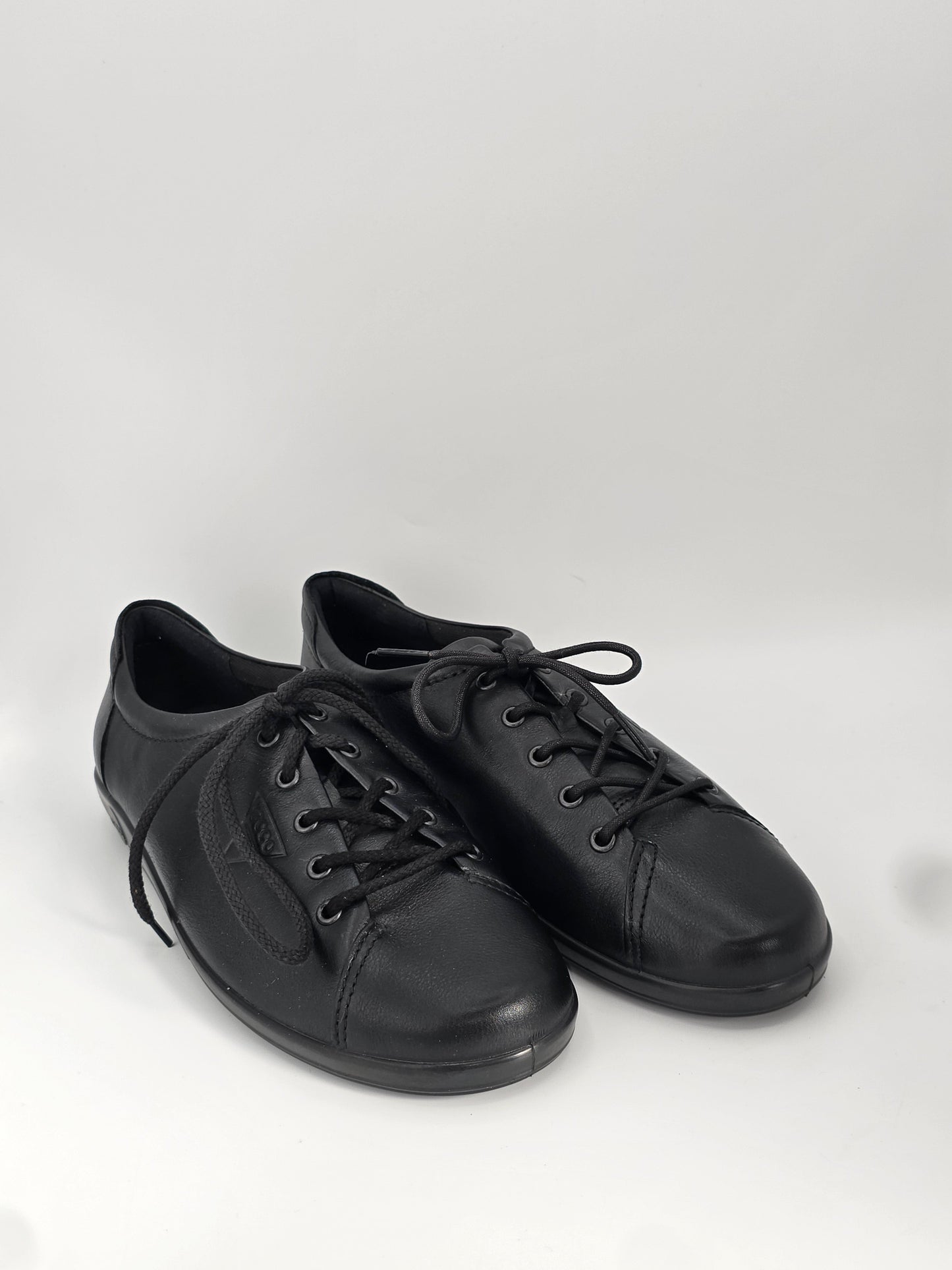 Ecco Damen Sneaker Schwarz – Leder Halbschuhe Komfort (Gr. 41)