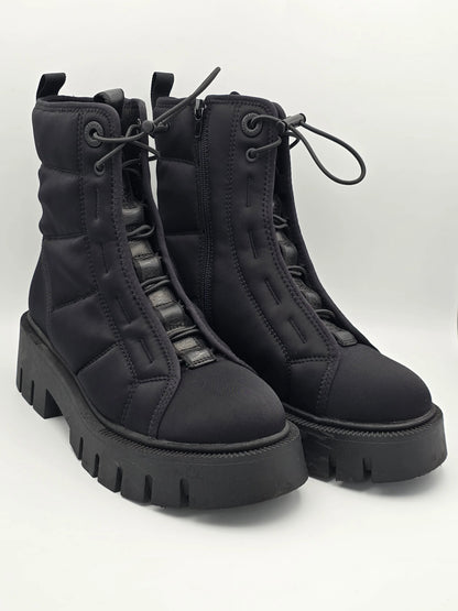 Damen Schnürstiefel Schwarz mit dicker Sohle, Trend Fashion, nachhaltige Schuhe