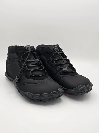Schwarze Barfußschuhe mit Zehenform, nachhaltige Mode, minimalistisches Design