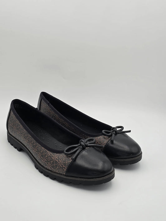 Damen Ballerinas Schwarz mit Muster und Schleife, bequeme nachhaltige Schuhe
