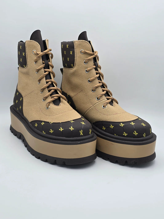 Beige Plateaustiefel mit Schnürung, braunen und gelben Musterdetails, Fashion Schuhe