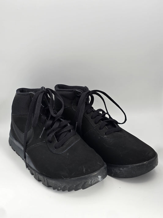 NIKE Herren Sneaker Mid Schwarz – Robuste Boots-Style Schuhe (Gr.43)