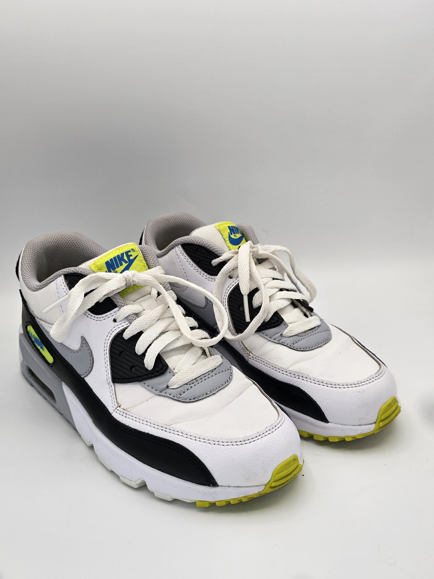 Nike Air Sneaker Weiß Grau Neon – Damen Sport Schuhe (Gr. 40)