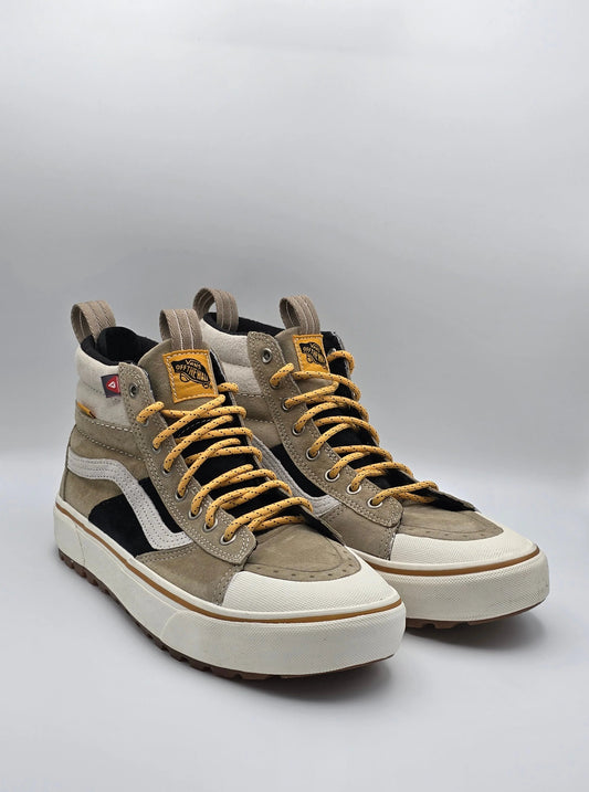 Beige Vans Sneaker High-Top mit gelben Schnürsenkeln, weißer Sohle und schwarzem Seitenstreifen